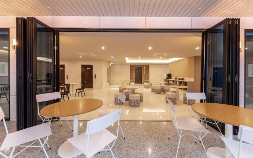 Brown Dot Hotel Deokcheon Busan Exterior foto