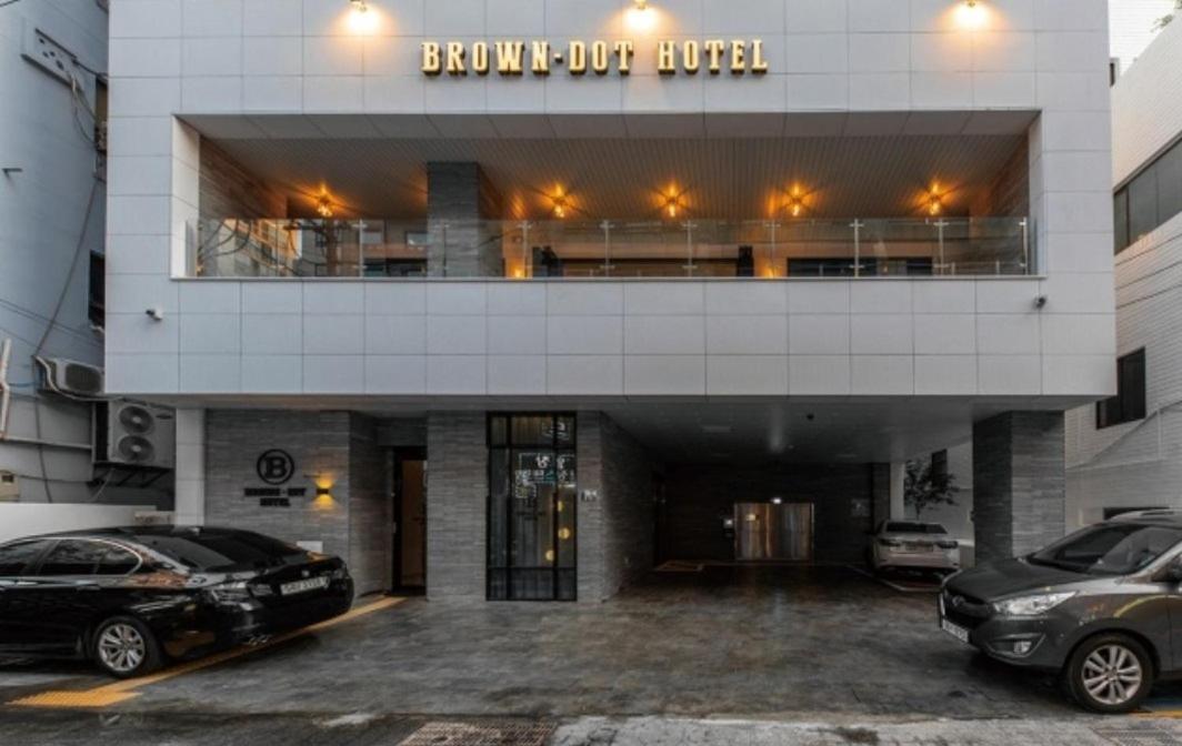 Brown Dot Hotel Deokcheon Busan Exterior foto